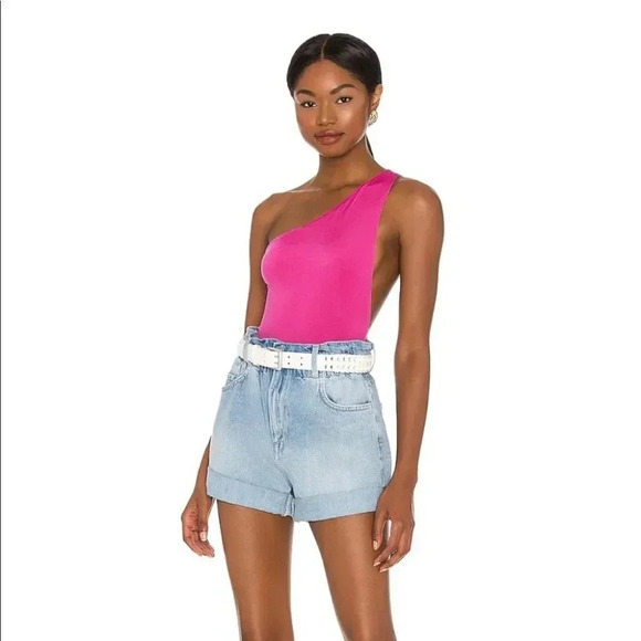 Superdown Sammy Strap Back Bodysuit - Picture 2 of 4